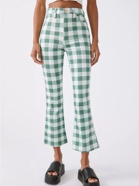 Wrangler Wrock green gingham crop flare pant jeans size 27/28 high waist